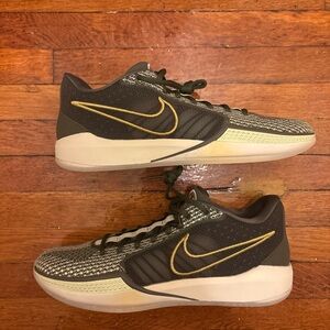 Nike women’s Sabrina 1 “dedication” green and Gold Sneakers size 14, men’s 12.5